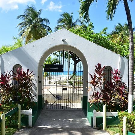 Czar'S Sanctuary- Apt B4 At Sandcastle Ocho Rios Luaran gambar